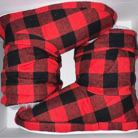 Charter Club Womens Slouch Boot Slippers Boxed Buffalo Check Red Small New - Picture 8 of 9